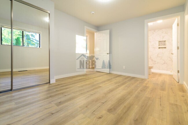 Building Photo - BRAND NEW 5 bed House in UP School District!
