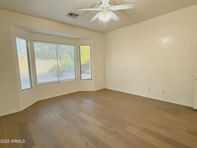 Building Photo - 2729 S Sorrelle