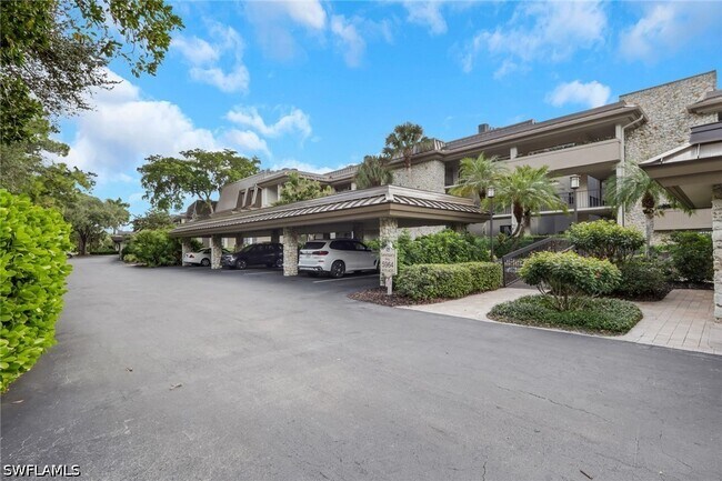 Building Photo - 5964 Pelican Bay Blvd