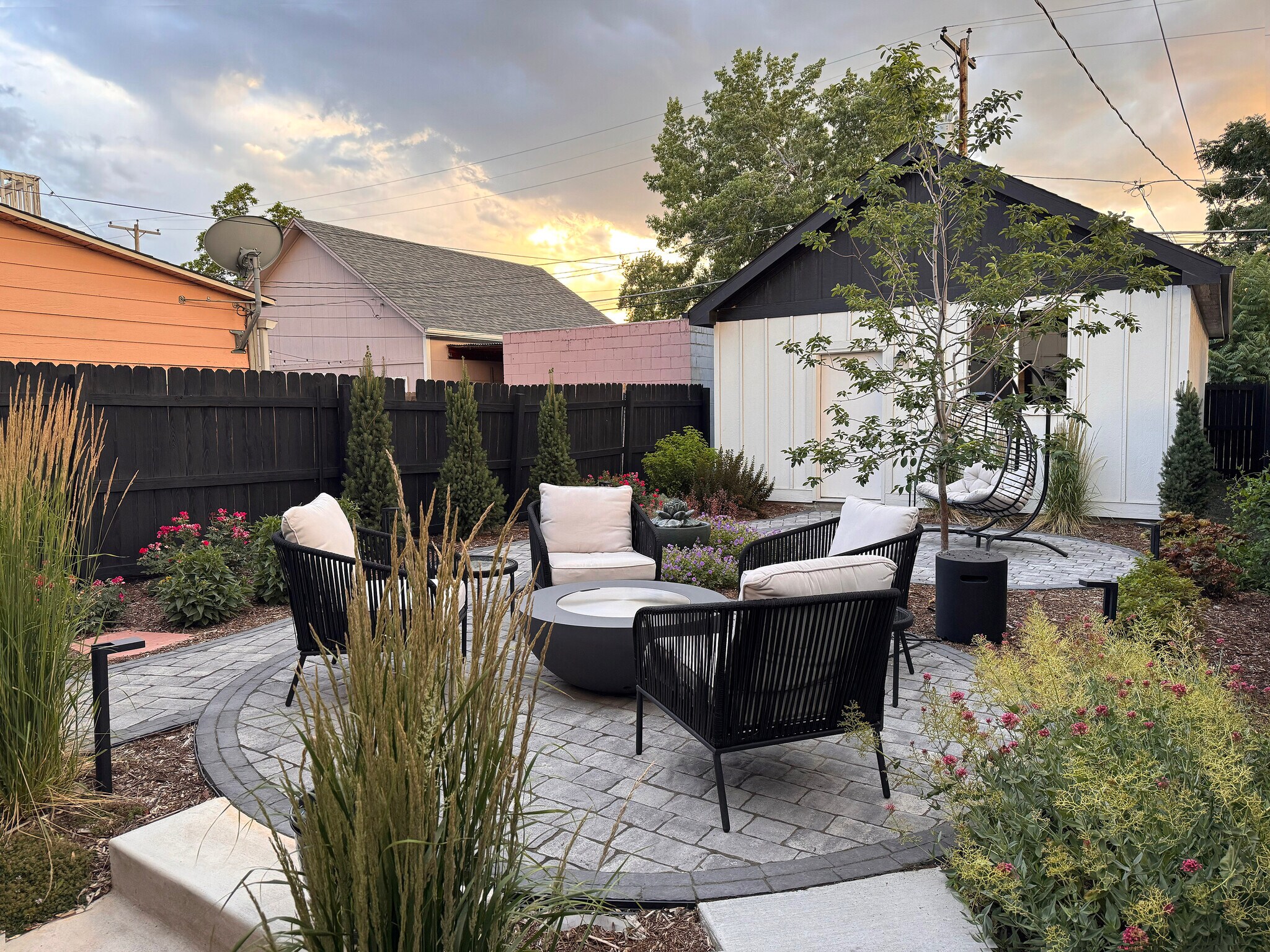 Building Photo - 751 Elati St