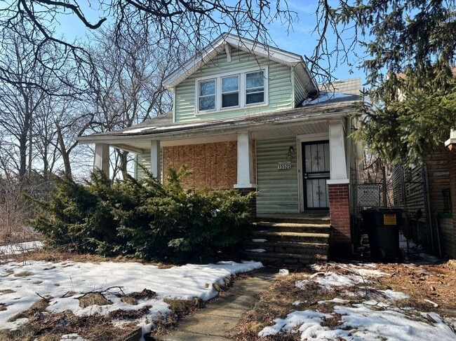 Building Photo - 15525 LaSalle St