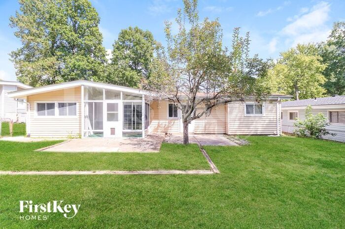 Building Photo - 445 Ridge Dr