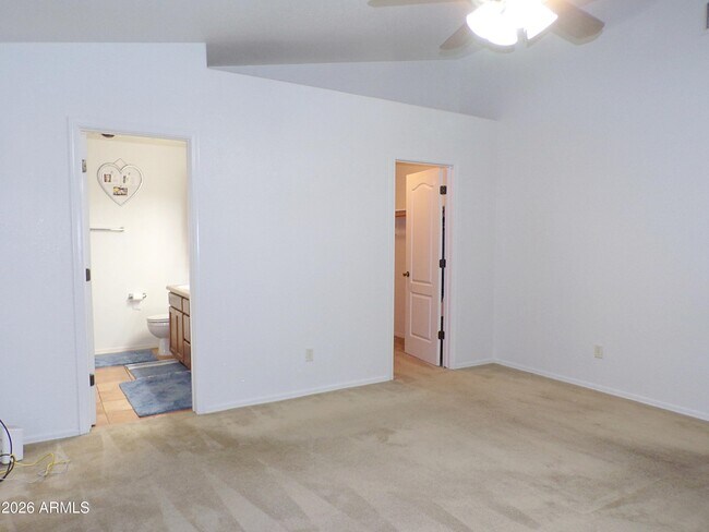 Building Photo - 3087 Plaza De Viola