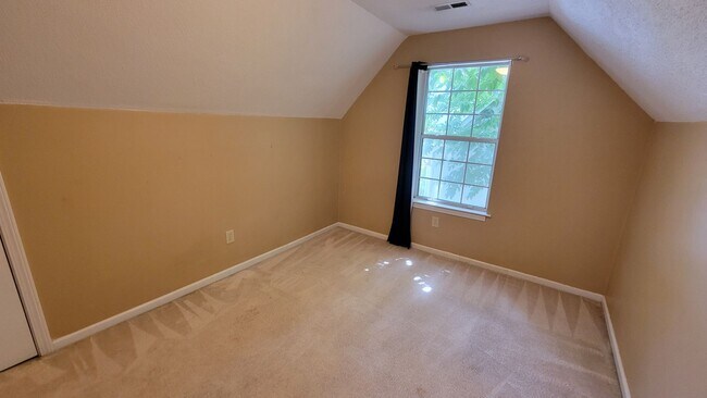 Building Photo - 3 Bed, 2.5 Bath Home in Simpsonville is Av...
