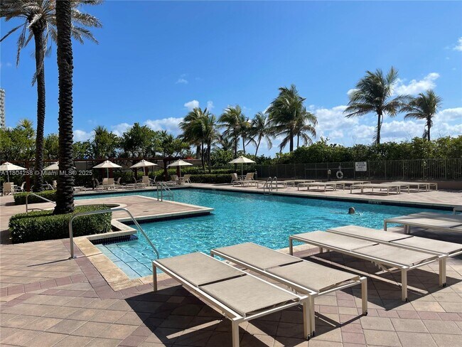 Building Photo - 2080 S Ocean Dr