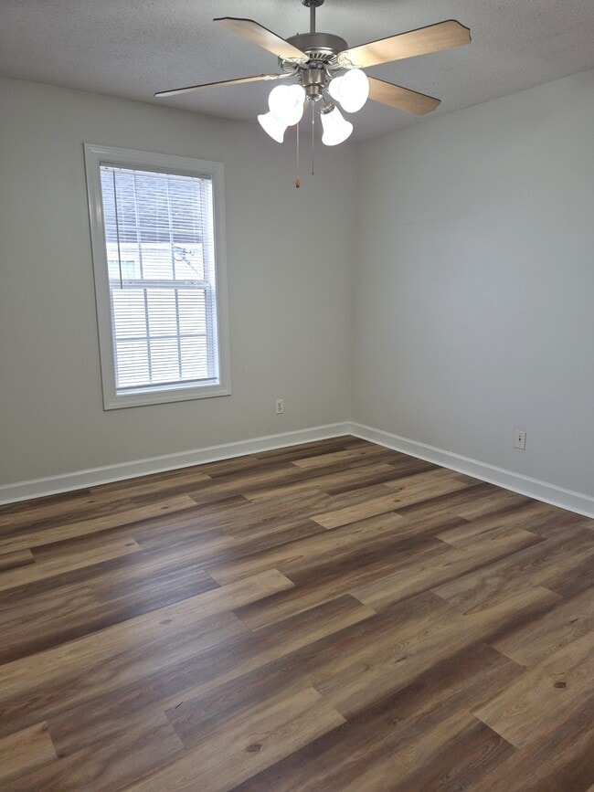 Building Photo - 3931 Lillian Guest Cir