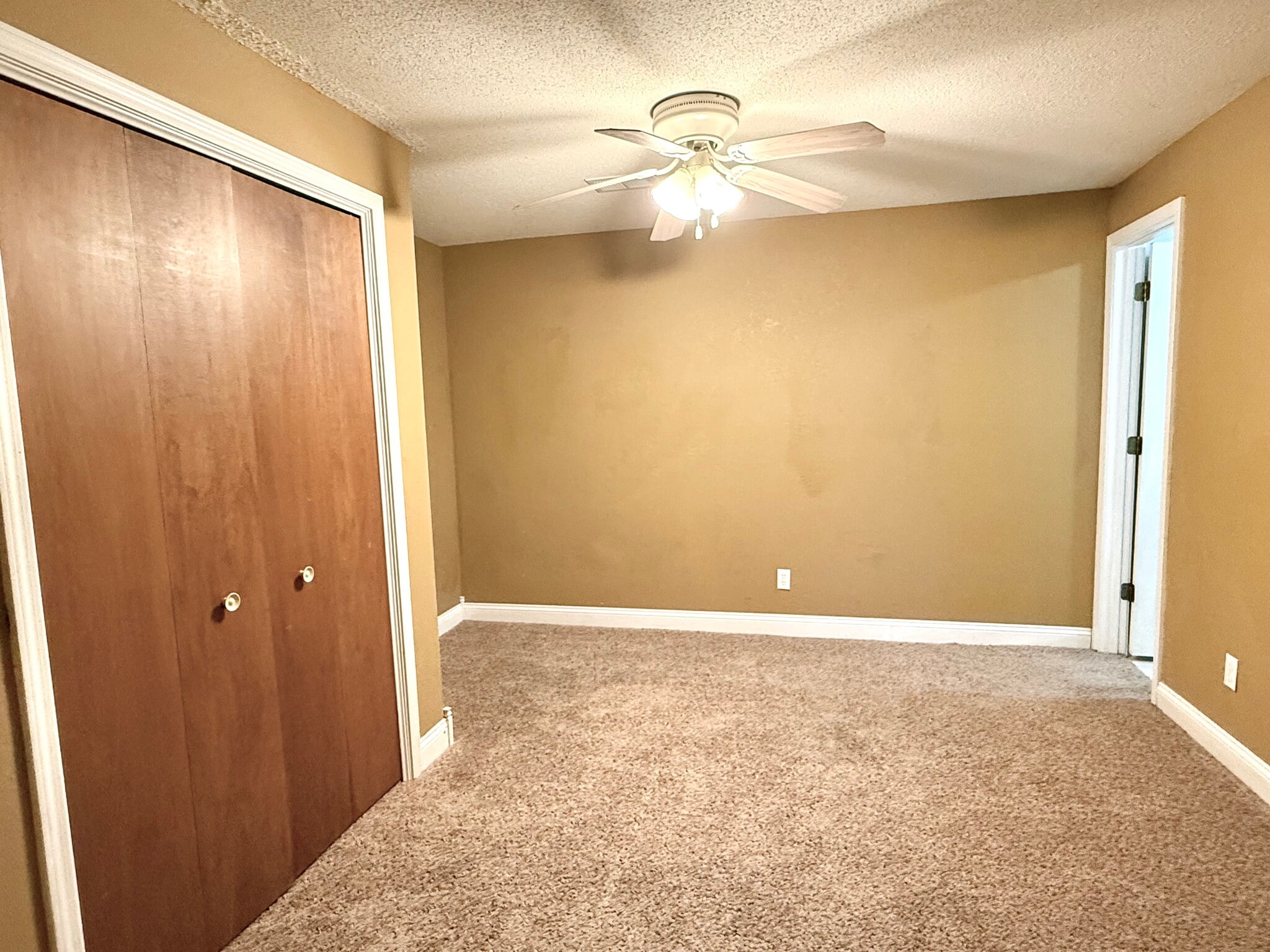 Building Photo - 2317 Independence Ct