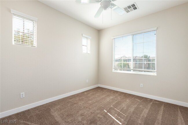 Building Photo - 8244 Brilliant Pompon Pl