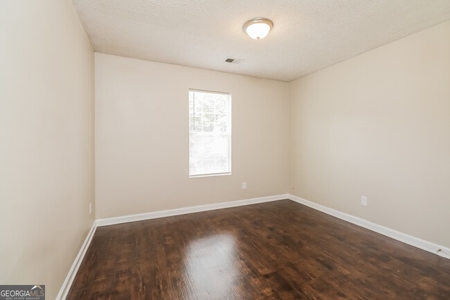 Building Photo - 507 Heritage Ridge Dr
