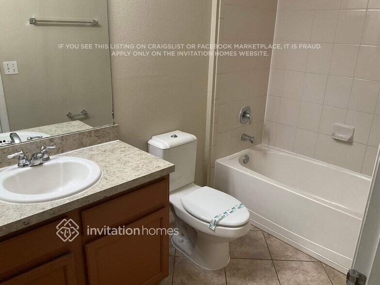 Building Photo - 1110 Bassano Way