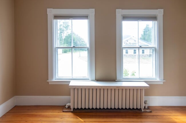 Building Photo - 37 Main Rd N