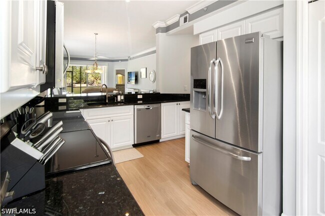 Building Photo - 7515 Stoneybrook Dr
