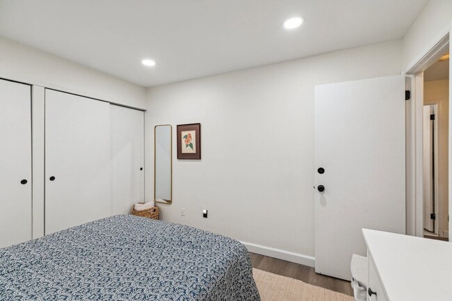 Building Photo - 1829 Kater St