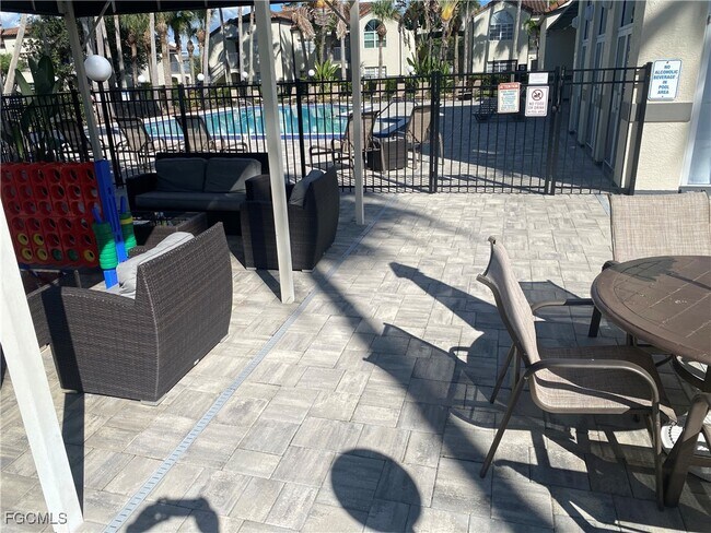 Building Photo - 3421 Winkler Ave