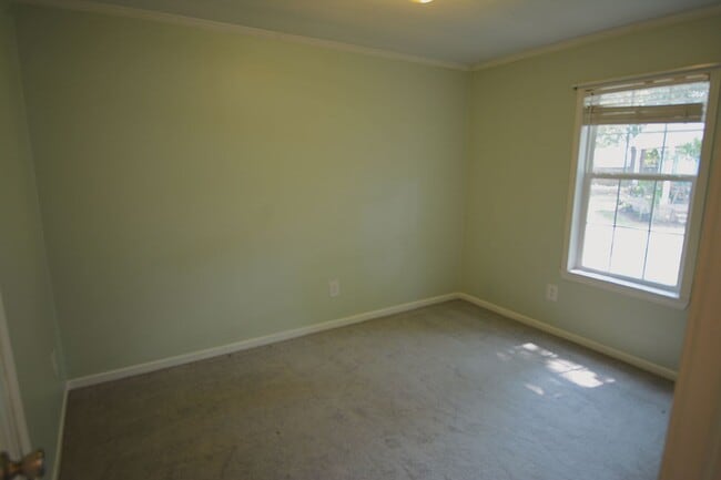 Building Photo - 106 Fishtail Ct