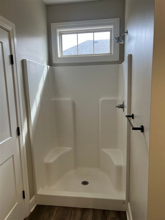 Building Photo - 593 Springfield Blvd