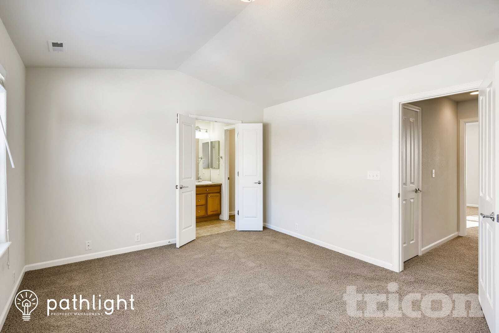 Building Photo - 968 Burning Bush Point