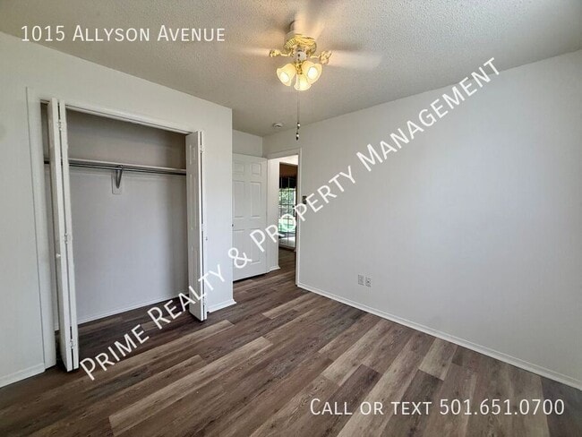 Building Photo - 1015 Allyson Ave