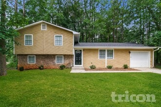 Building Photo - 3060 Orbit Cir