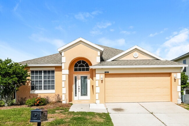 Primary Photo - 323 Higher Combe Dr