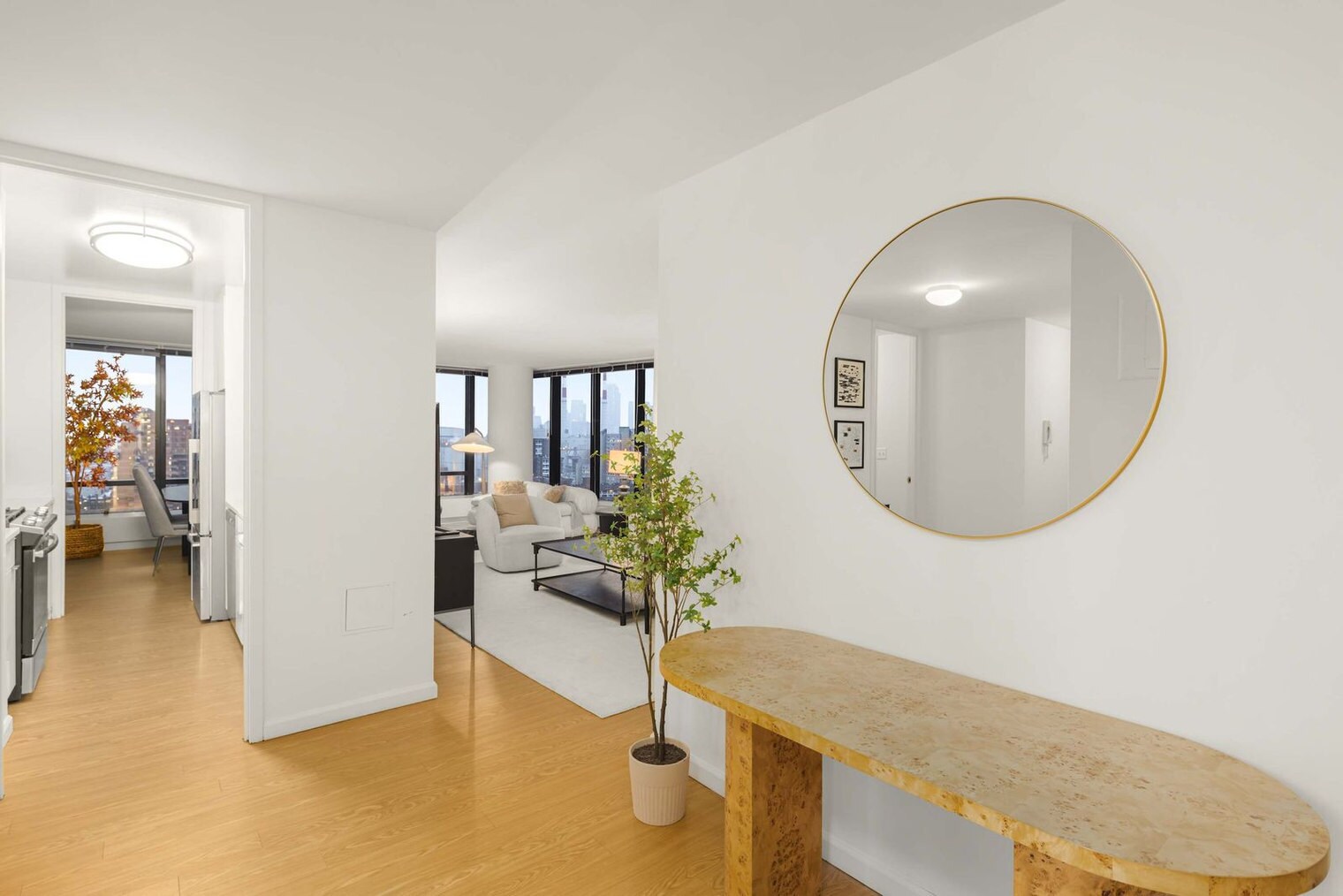 Building Photo - 525 E 72nd St