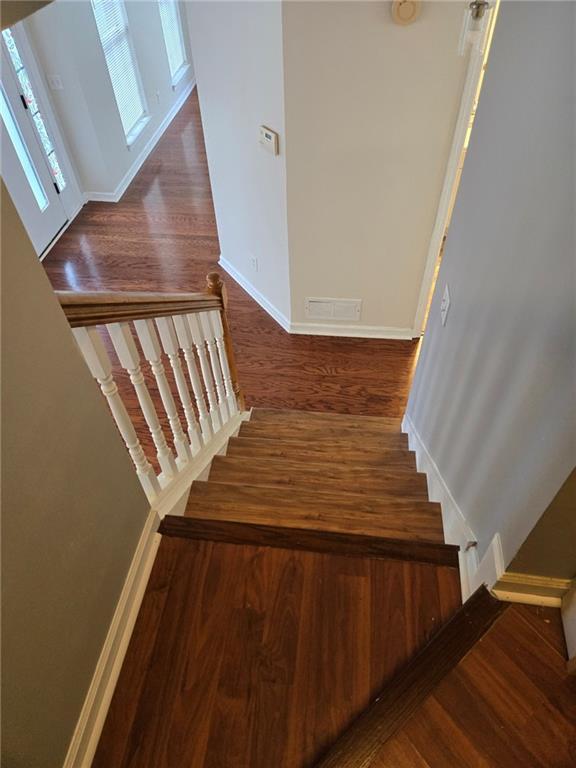 Building Photo - 3243 Oak Vista Way SW