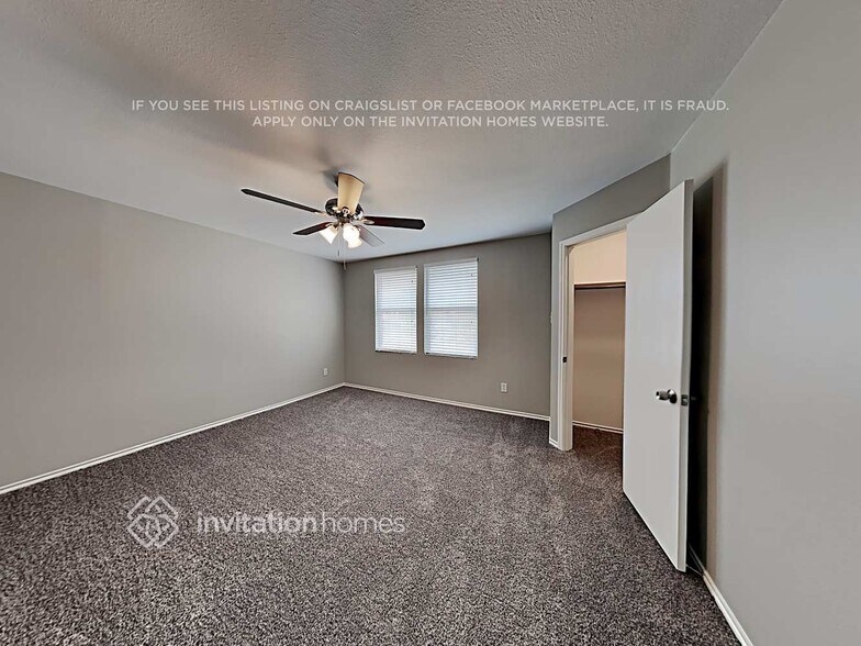 Building Photo - 1230 Sullivan Dr