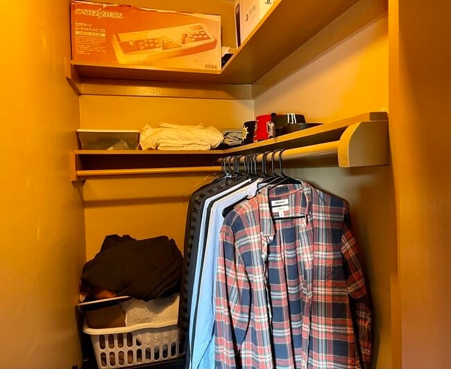 Building Photo - 44 Broadlawn Dr