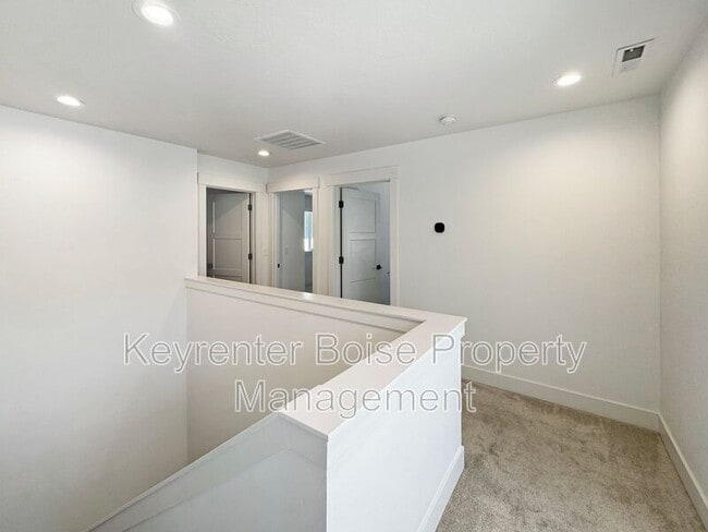 Building Photo - 2985 W Hidden Springs Dr
