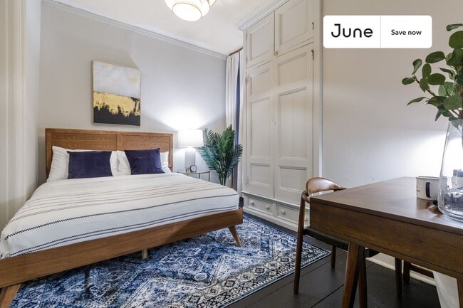 Building Photo - 400 W 20th St