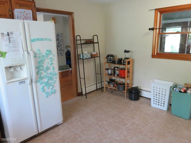 Building Photo - 4 br, 2 bath House - 337 Coddington Road 3...