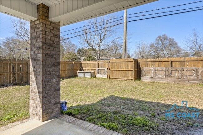 Building Photo - 15236 Cypress Way