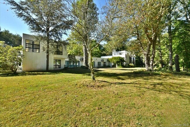 Building Photo - 3 Mill Pond Ln