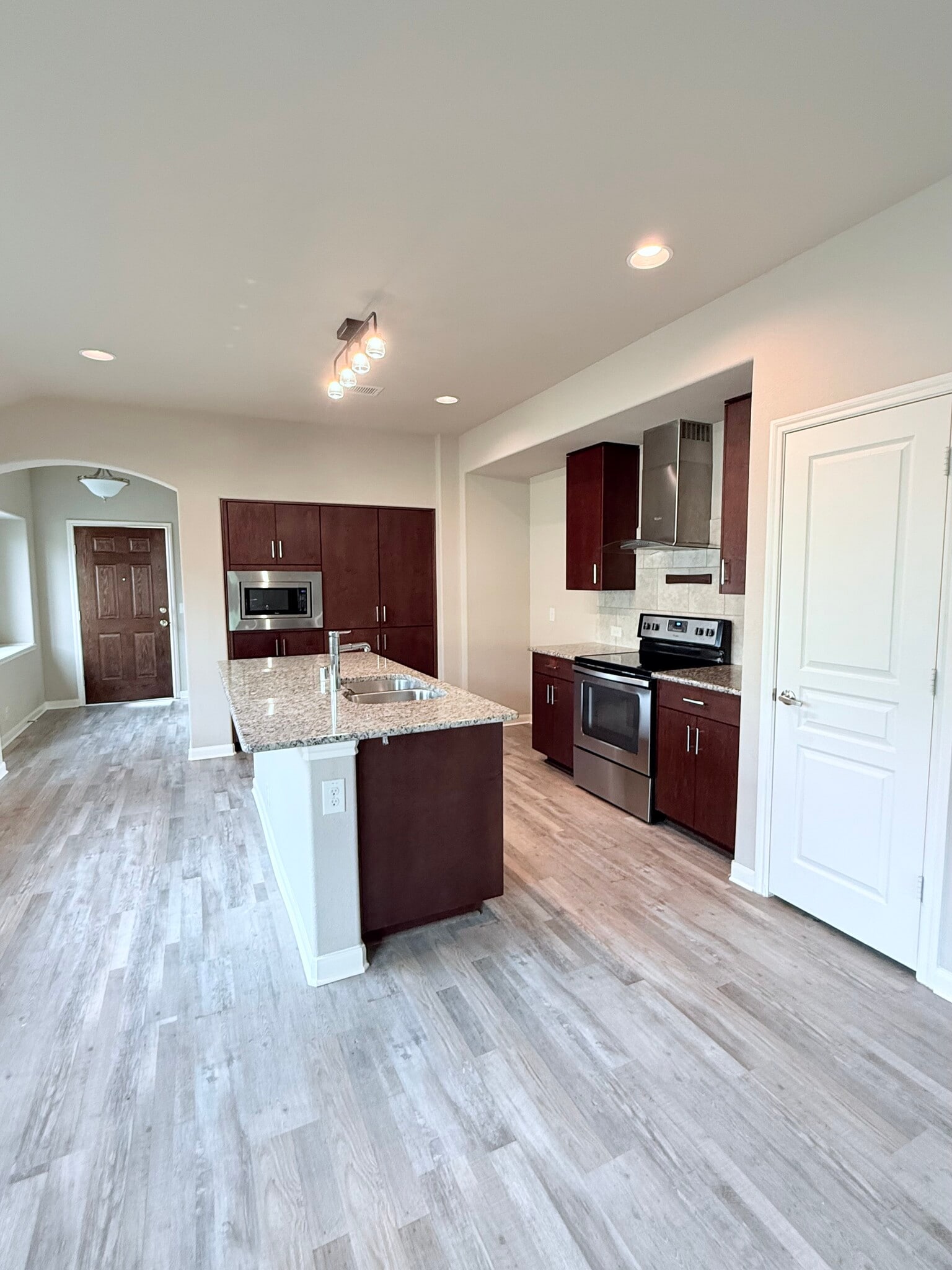 Building Photo - 443 Hayes St