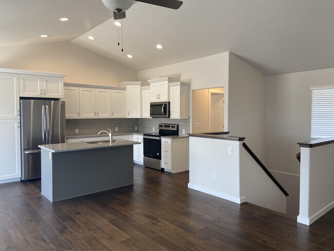 Building Photo - 6937 Grassy Range Dr