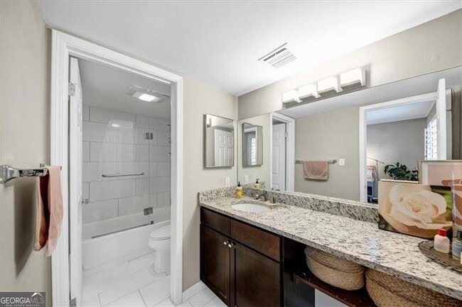 Building Photo - 37 La Rue Pl NW