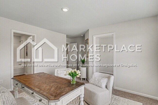 Building Photo - 464 Oakwood Dr NW