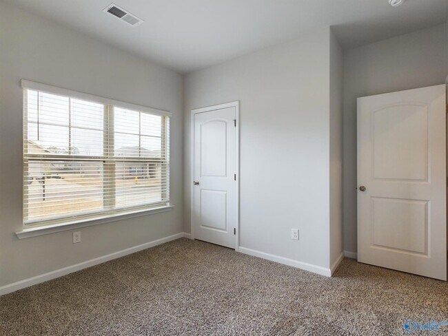 Building Photo - 22444 Regent Dr