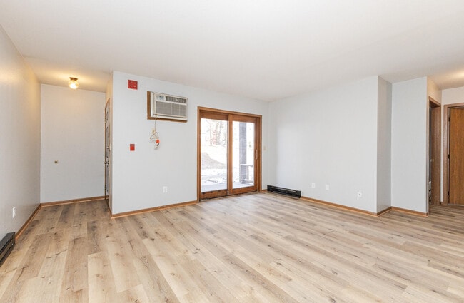 Building Photo - 603 Bakertown Dr