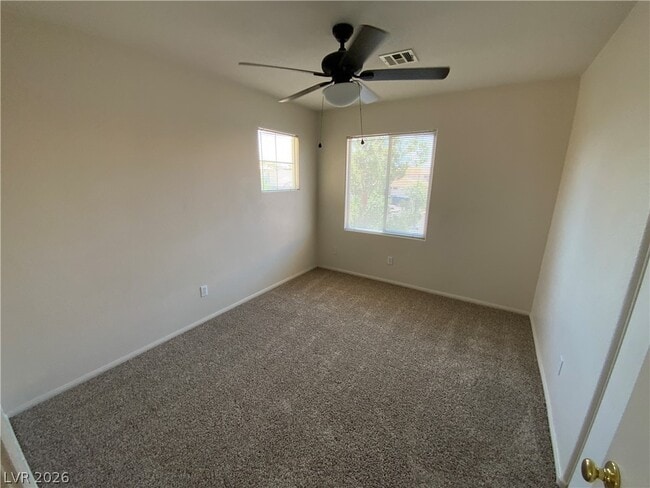 Building Photo - 2392 Predera Ave