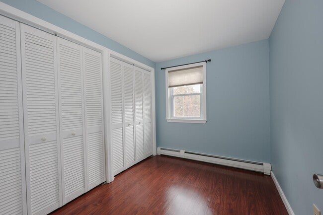 Building Photo - 81 Orchard Path Rd