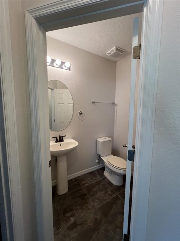 Building Photo - 15601 Carina Dr