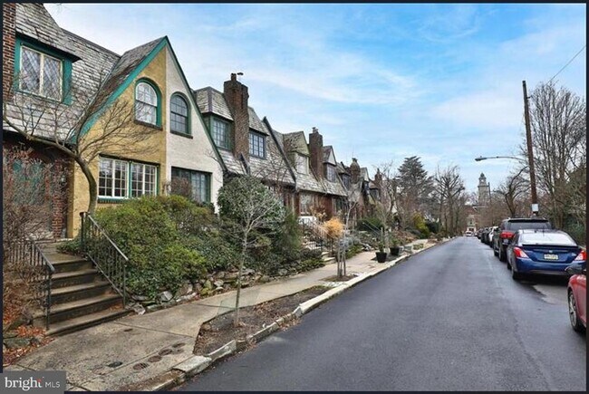 Building Photo - 3410 W Penn St