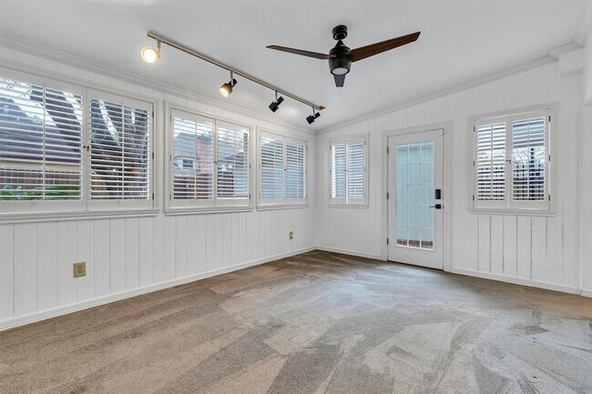 Building Photo - 1127 Barkston Dr
