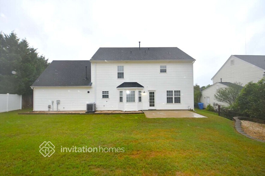 Building Photo - 115 Laporte Ln