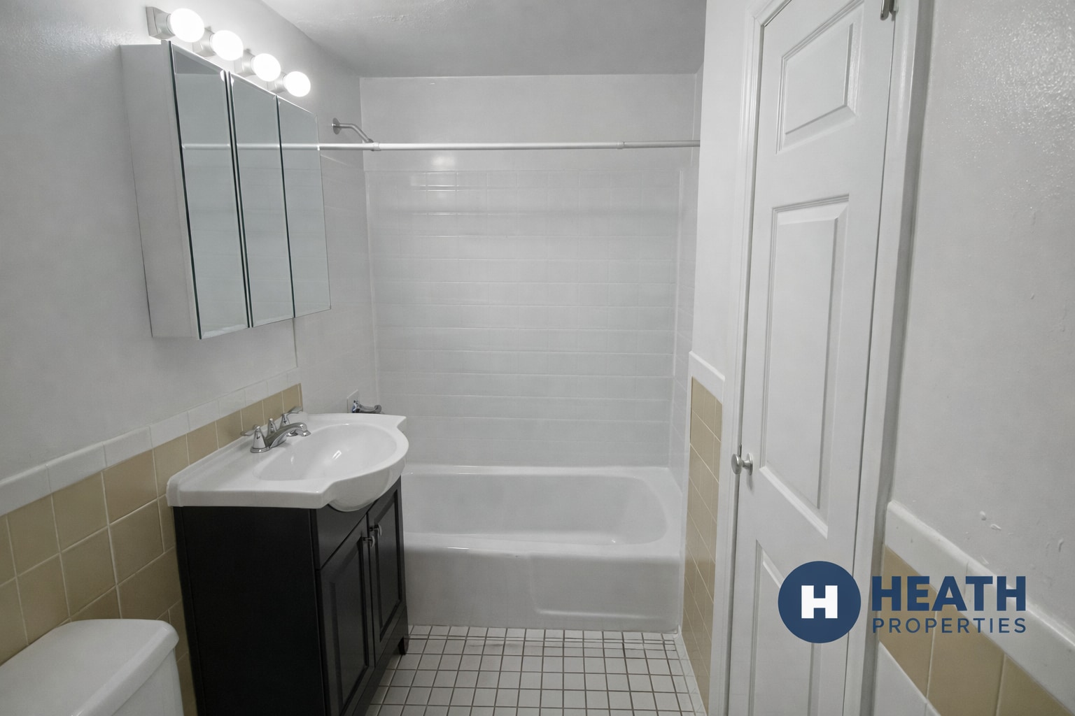 Building Photo - 28 S Huntington Ave