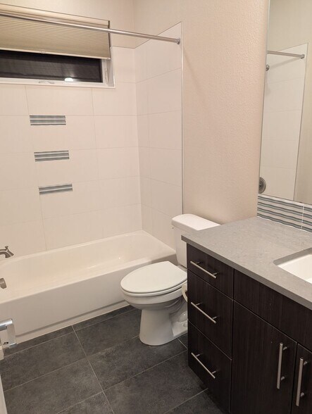 Building Photo - 1388 Snowberry Ln