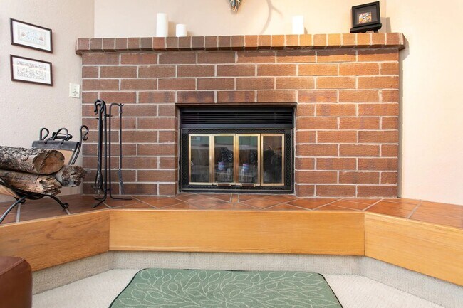 Building Photo - 716 Lagoon Dr