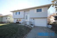 Building Photo - 2704 3rd Ave S