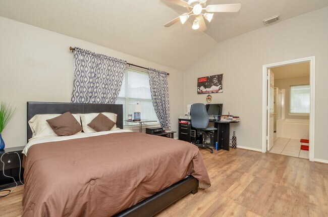 Building Photo - 24407 Pepperrell Pl St